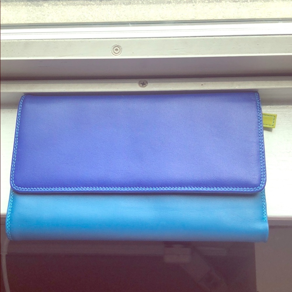 Genuine leather wallet - designed in Italy 🇮🇹